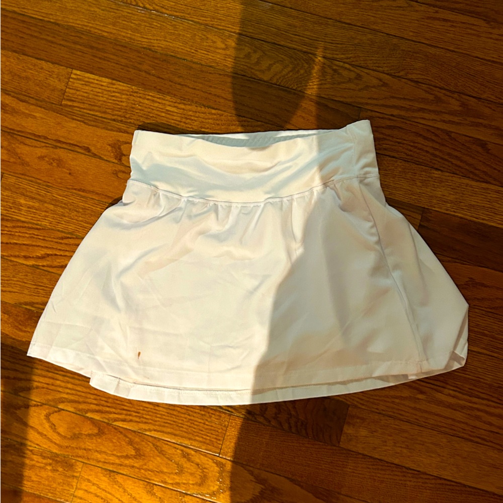 white tennis skirt
